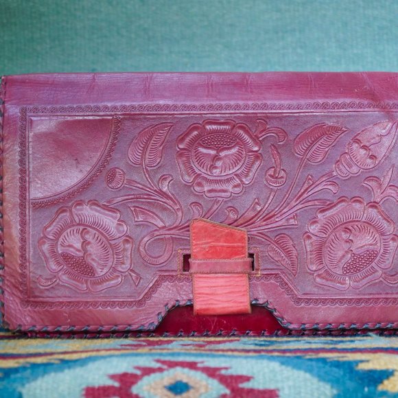 Floral Embossed Vintage Red Leather Clutch Purse - Picture 2 of 6